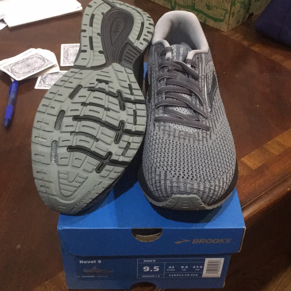 Revel 3 men’s shoe
